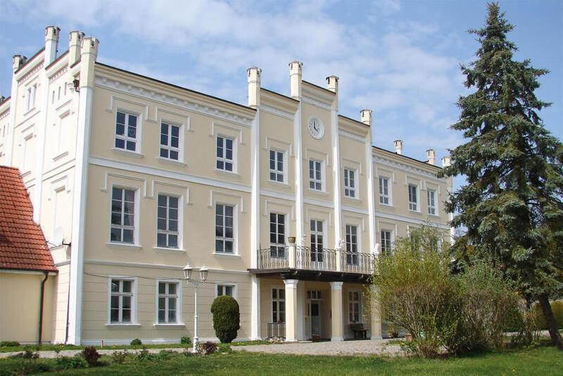 Gemuetliche Ferienwohnung Fuer 6 Personen Im Schloss Kastorf Knorrendorf Extérieur photo